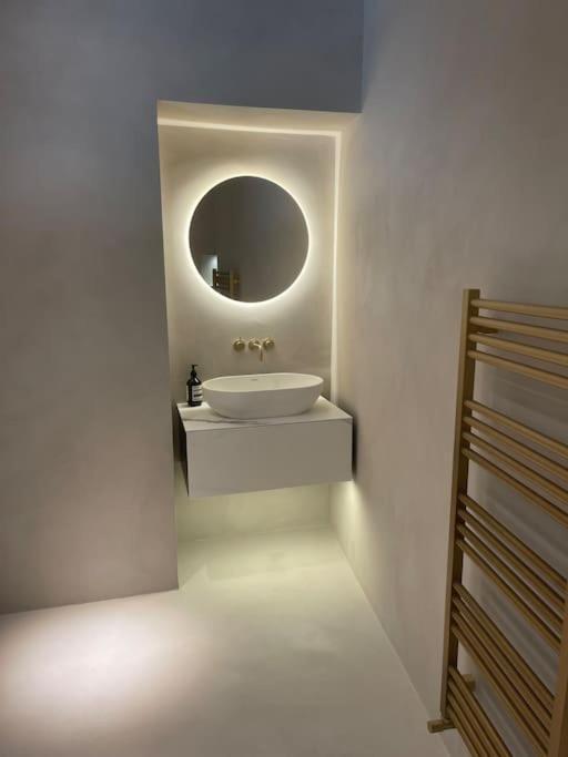 Luxury Georgian Apartment - 5 Minute Walk To Spa Бат Экстерьер фото