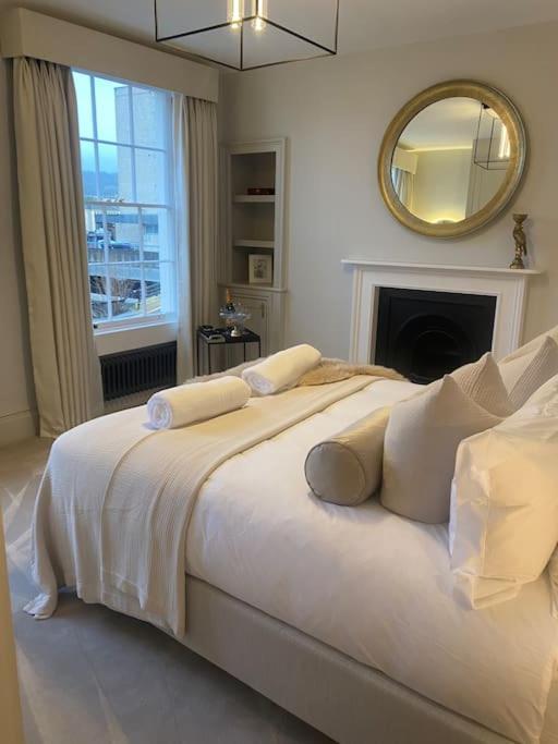 Luxury Georgian Apartment - 5 Minute Walk To Spa Бат Экстерьер фото