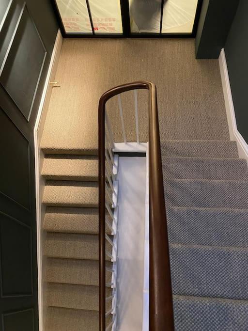 Luxury Georgian Apartment - 5 Minute Walk To Spa Бат Экстерьер фото