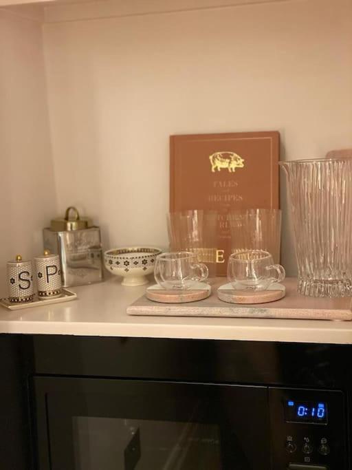 Luxury Georgian Apartment - 5 Minute Walk To Spa Бат Экстерьер фото